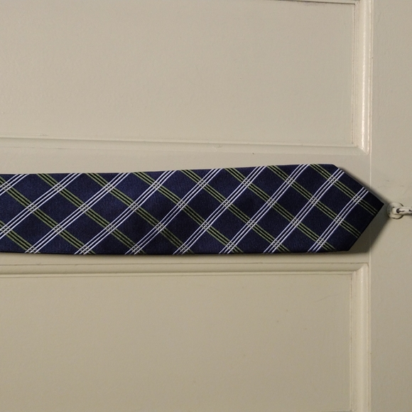 Men's Club Room (2 available) silk woven 50" × 3" navy blue green white tie 👔 - Picture 5 of 11